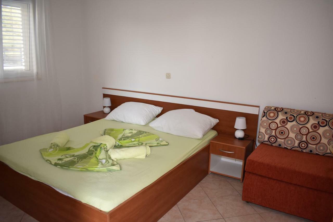 Apartmani Kulas Pakoštane Extérieur photo