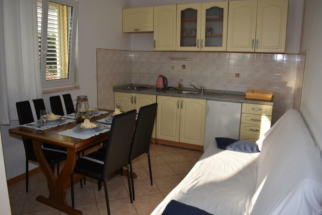 Apartmani Kulas Pakoštane Extérieur photo